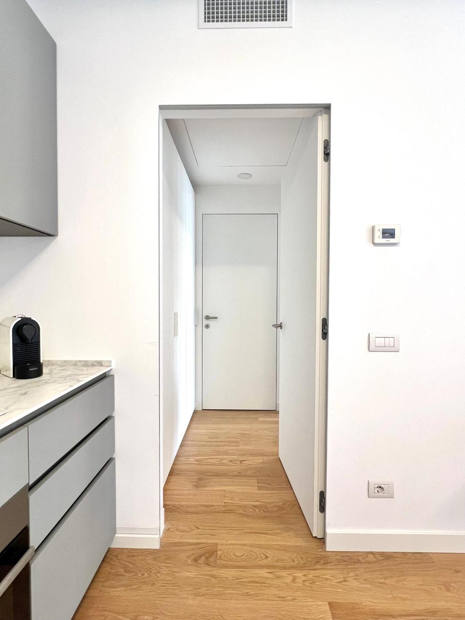 Comecasa Modern Terraced & Palestra Apartment ميلان المظهر الخارجي الصورة