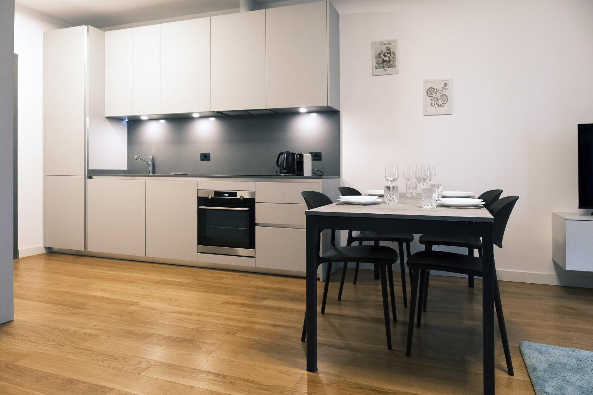 Comecasa Modern Terraced & Palestra Apartment ميلان المظهر الخارجي الصورة